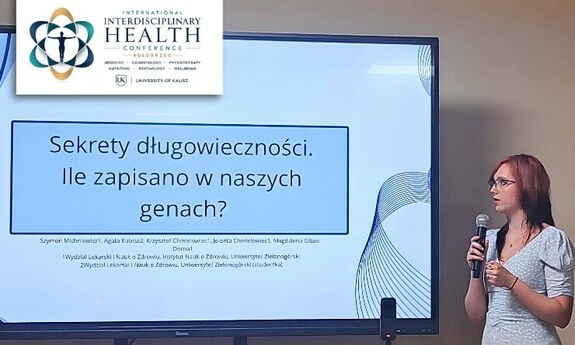 Studentka Uniwersytetu Zielonogórskiego na międzynarodowej konferencji o długowieczności
